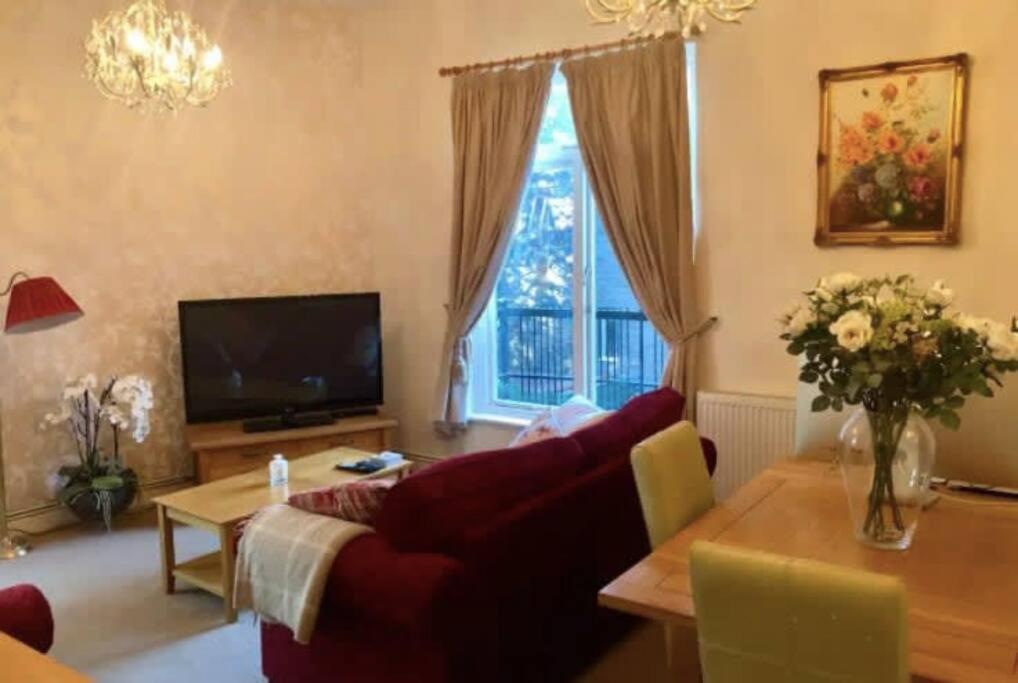Spacious Apartment In The Heart Of Camden Town 伦敦 外观 照片